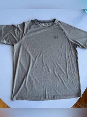 Under Armour Gray Short-Sleeve Performance Tee